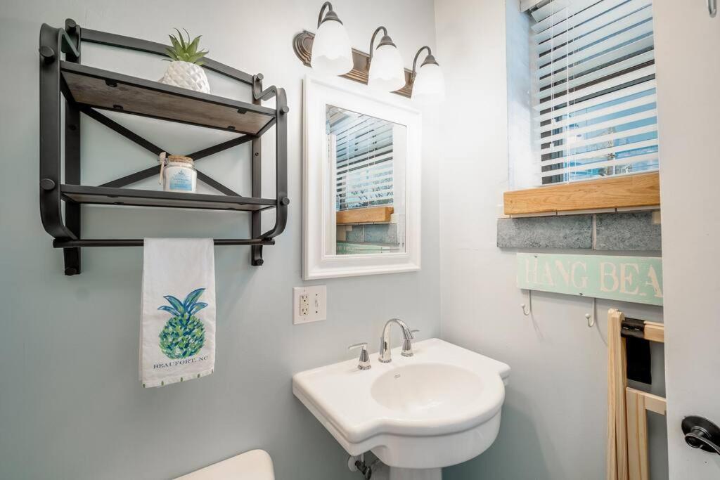 Why Knot Getaway…Rooftop With Waterview! Unit F Beaufort Εξωτερικό φωτογραφία